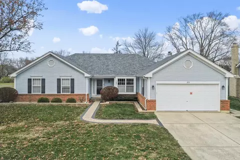 213 Northampton Dr, Oswego, IL 60543