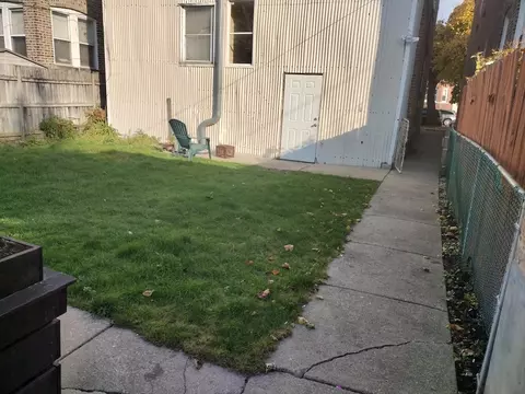 Exterior - 6214 N Artesian Ave, Chicago, IL 60659 photo 3 of 3