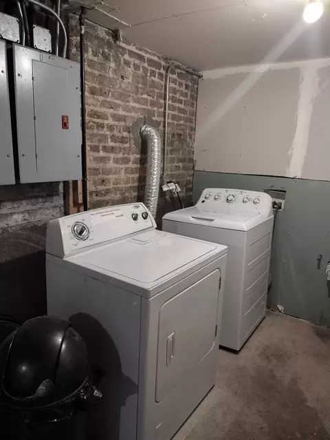 Other - 6214 N Artesian Ave, Chicago, IL 60659 photo 2 of 3