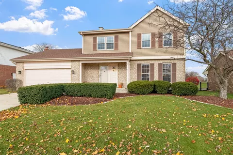 1908 Chippingham Rd, Woodridge, IL 60517