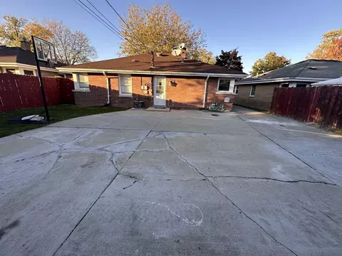 Exterior - 5821 Superior St, Berkeley, IL 60163 photo 4 of 8