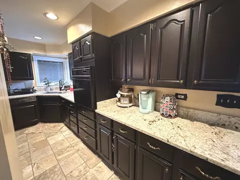 Kitchen - 5821 Superior St, Berkeley, IL 60163 photo 3 of 3