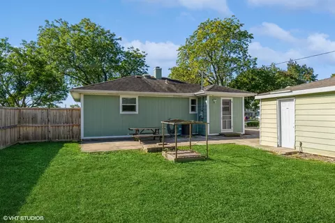 Exterior - 2506 Kirchoff Rd, Rolling Meadows, IL 60008 photo 1 of 2