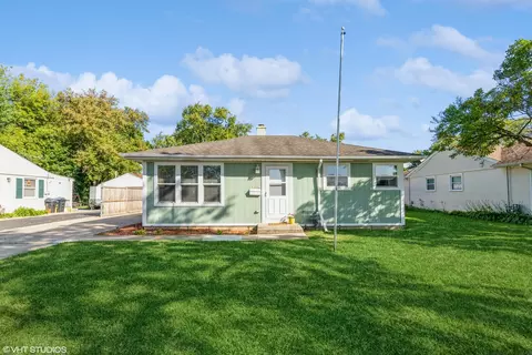 2506 Kirchoff Rd, Rolling Meadows, IL 60008