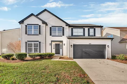 1818 Lake Shore Dr, Romeoville, IL 60446