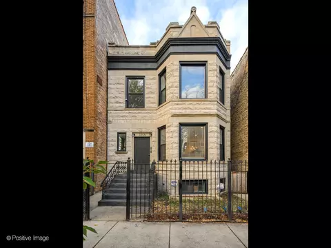 3306 W Potomac Ave, Chicago, IL 60651