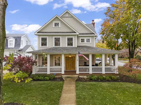 924 N Washington St, Wheaton, IL 60187