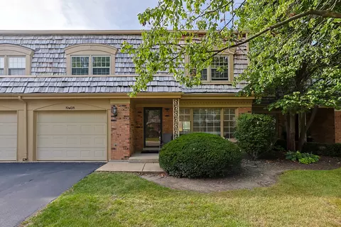 19 W128 Avenue Normandy N, Oak Brook, IL 60523