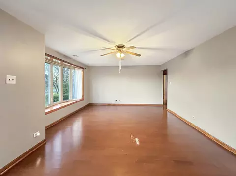 1149 S 3rd Ave, Des Plaines, IL 60016 photo 5