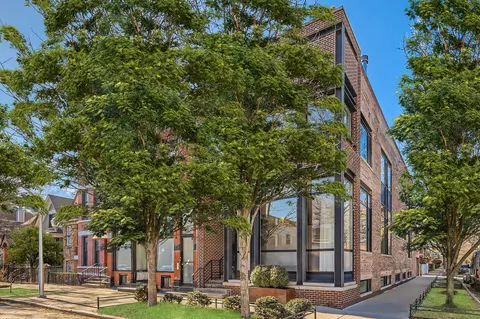 1880 N Hoyne Ave, Chicago, IL 60647
