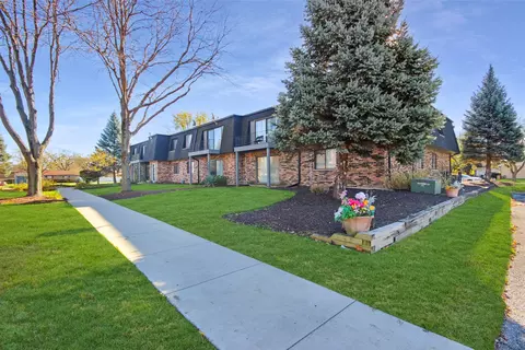 830 E 191st Pl #709, Glenwood, IL 60425