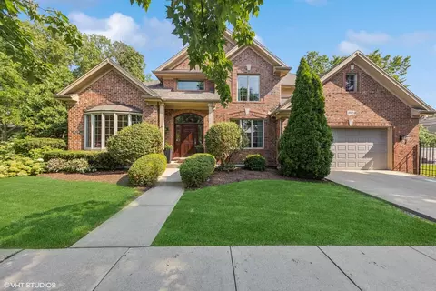 3945 Linden Ave, Western Springs, IL 60558