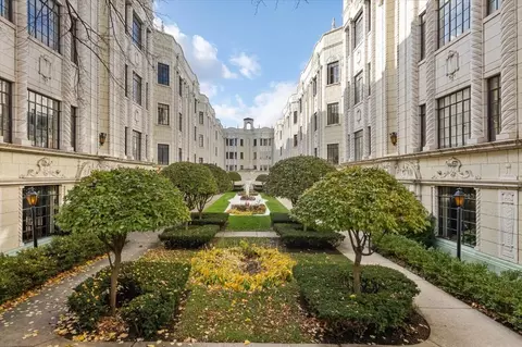 7348 N Ridge Blvd #15C, Chicago, IL 60645