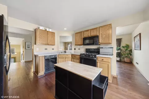 24926 Franklin Ln, Plainfield, IL 60585 photo 9