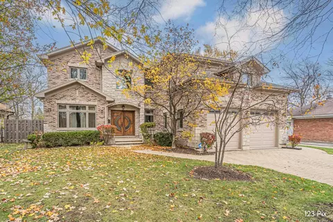 1001 Dell Rd, Northbrook, IL 60062