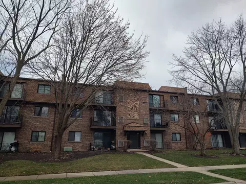 129 W Brandon Ct #33, Palatine, IL 60067