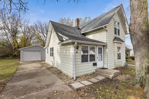 410 N Henrietta Ave, Rockford, IL 61101