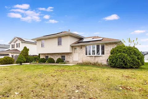 2108 Cumberland Dr, Plainfield, IL 60586 photo 2