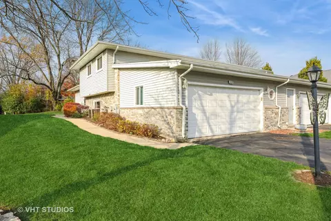 15230 Creekside Dr #K2, Oak Forest, IL 60452