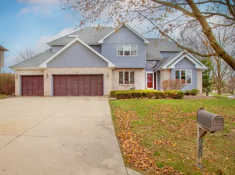 989 La Costa Ave, Bartlett, IL 60103 photo 2