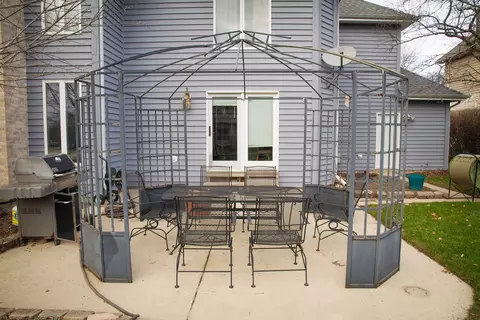 989 La Costa Ave, Bartlett, IL 60103 photo 7