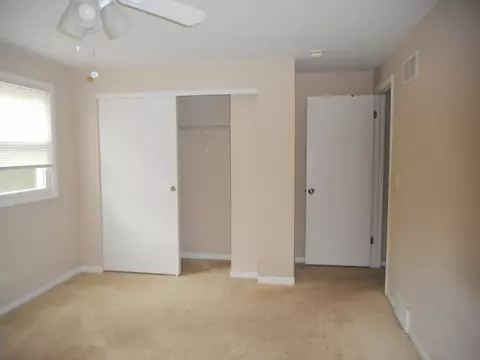 Bedroom - 1195 Crestview Dr, Elgin, IL 60123 photo 3 of 3