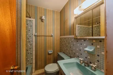 721 Mchenry Ave S, Mchenry, IL 60050 photo 17