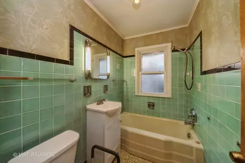 721 Mchenry Ave S, Mchenry, IL 60050 photo 24