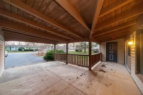 721 Mchenry Ave S, Mchenry, IL 60050 photo 6