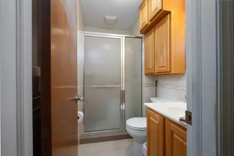 Bath - 209 S Cottage Ave, Normal, IL 61761 photo 1 of 3