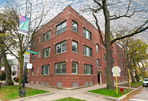 3557 N Hamilton Ave #1, Chicago, IL 60618