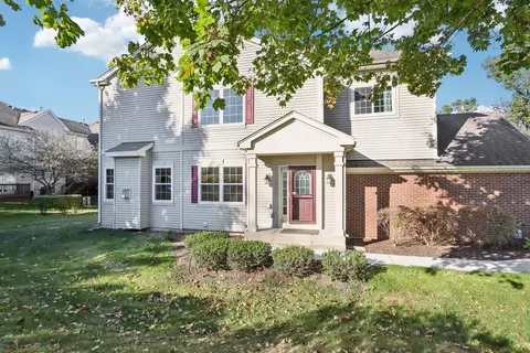 6038 Canterbury Ln, Hoffman Estates, IL 60192