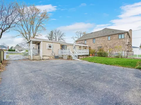 573 N Emroy Ave, Elmhurst, IL 60126 photo 14