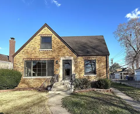 11043 S Peoria St, Chicago, IL 60643