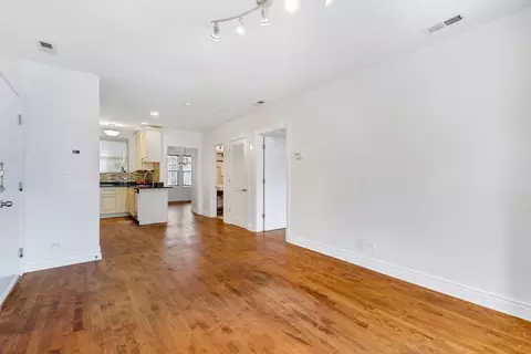 6102 N Mozart St #1, Chicago, IL 60659 photo 7