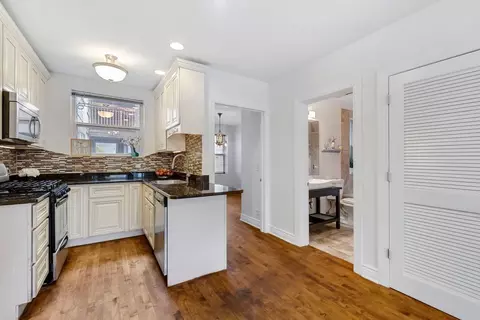 6102 N Mozart St #1, Chicago, IL 60659 photo 6