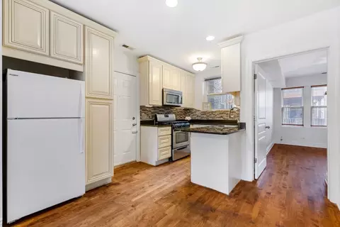 6102 N Mozart St #1, Chicago, IL 60659 photo 5