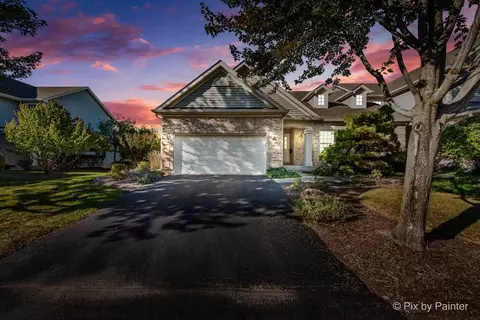 3821 Willow View Dr, Lake In The Hills, IL 60156