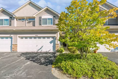 494 S Jade Ln, Round Lake, IL 60073