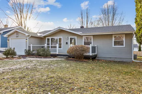 313 S 13th St S, Saint Charles, IL 60174