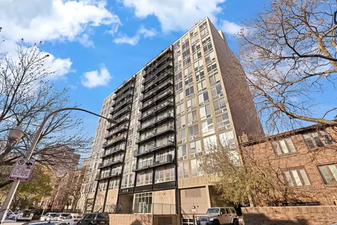 450 W Briar Pl #12D, Chicago, IL 60657