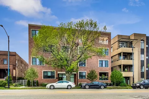 5442 N Western Ave #2C, Chicago, IL 60625