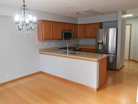 Kitchen - 408 E Theodore Ln, Itasca, IL 60143 photo 1 of 3