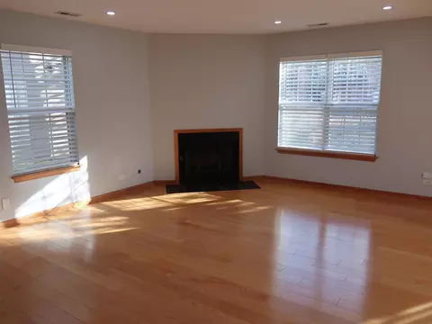Living - 408 E Theodore Ln, Itasca, IL 60143 photo 3 of 6