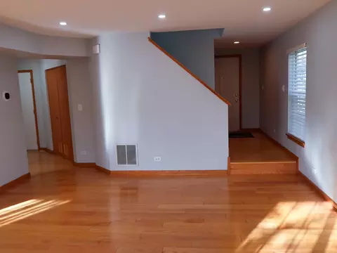 Living - 408 E Theodore Ln, Itasca, IL 60143 photo 1 of 6