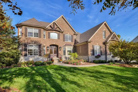 538 Lusted Ln, Batavia, IL 60510