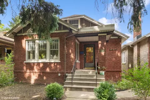 1750 W Columbia Ave, Chicago, IL 60626