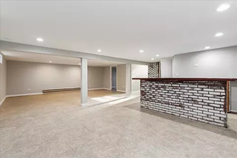 Living - 17900 Rose St, Lansing, IL 60438 photo 4 of 5