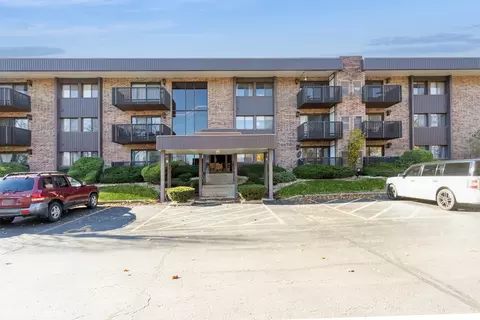 1421 Woodbridge Rd #3H, Joliet, IL 60436