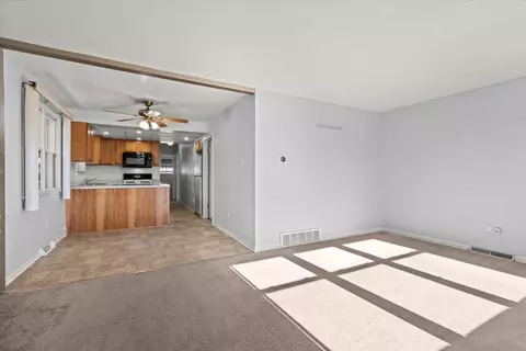 2742 E 128th St, Chicago, IL 60633 photo 5